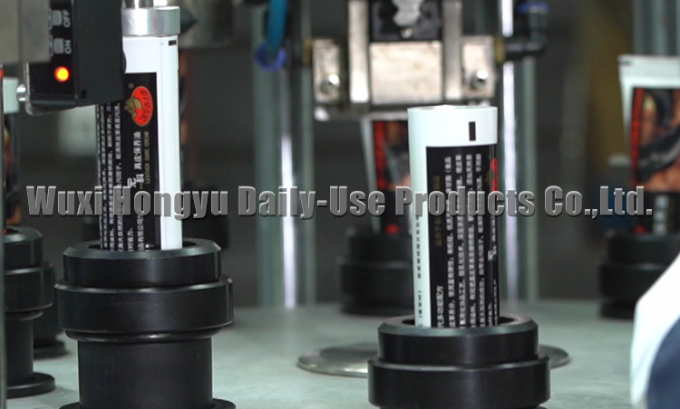 berita perusahaan terbaru tentang Apa jenis polish sepatu untuk memilih untuk rendam sandal kulit untuk pemeliharaan? 3